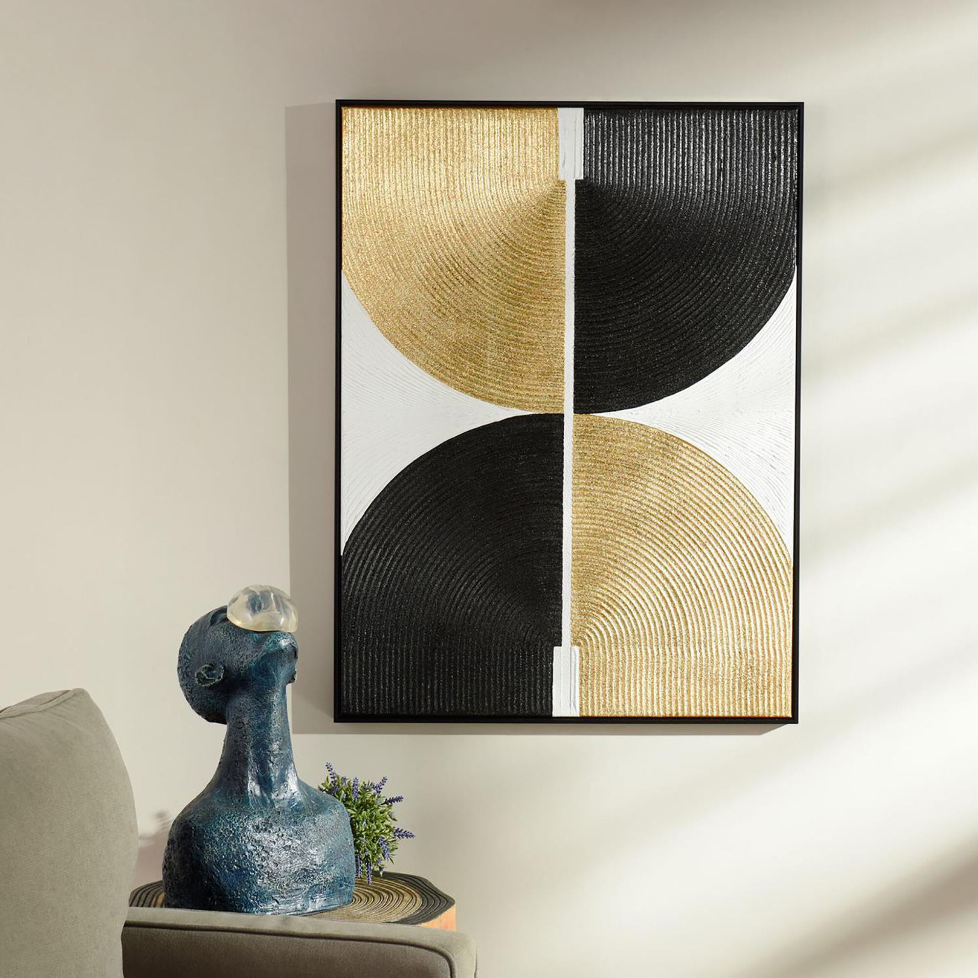 Shown in Black, Gold and White finish