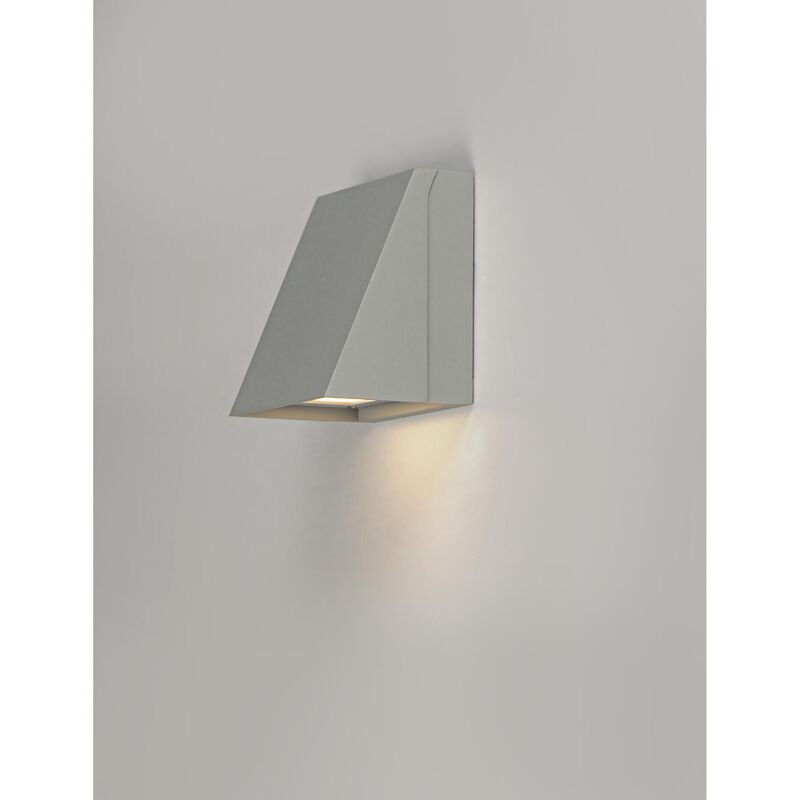 Pathfinder 6 Inch Outdoor Wall Light by Maxim Lighting