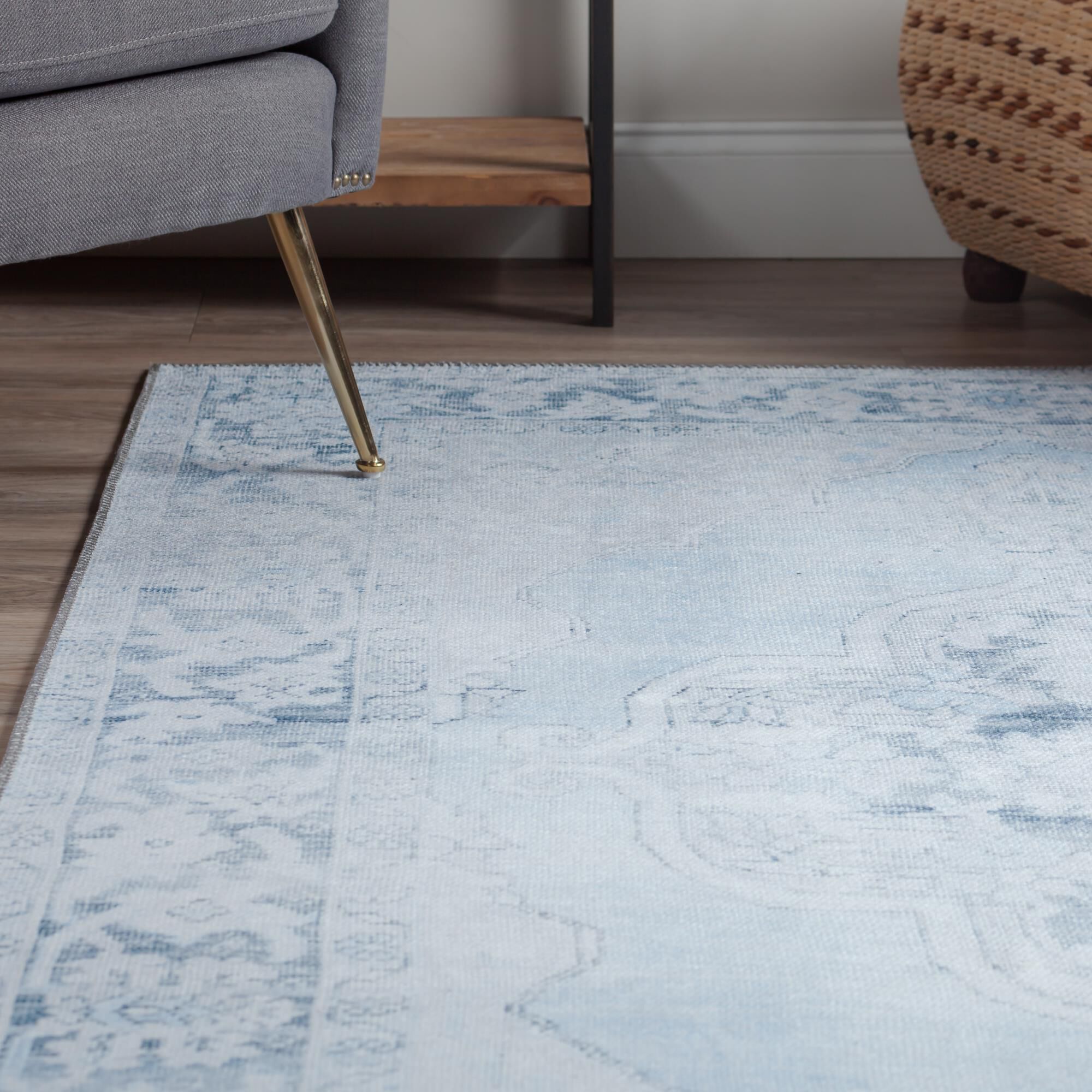 Amanti AM1 Area Rug by Dalyn Rug Company