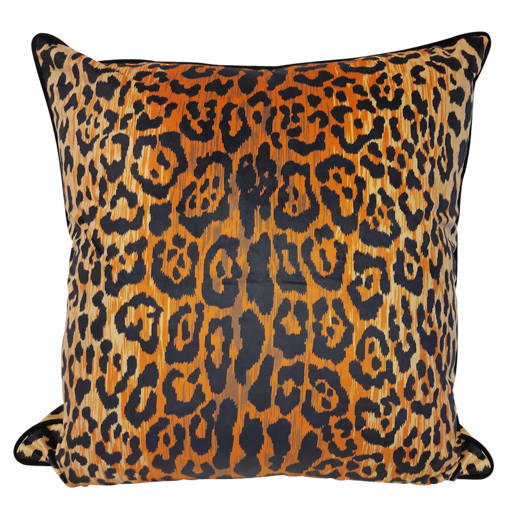 Shown in Jaguar Print finish