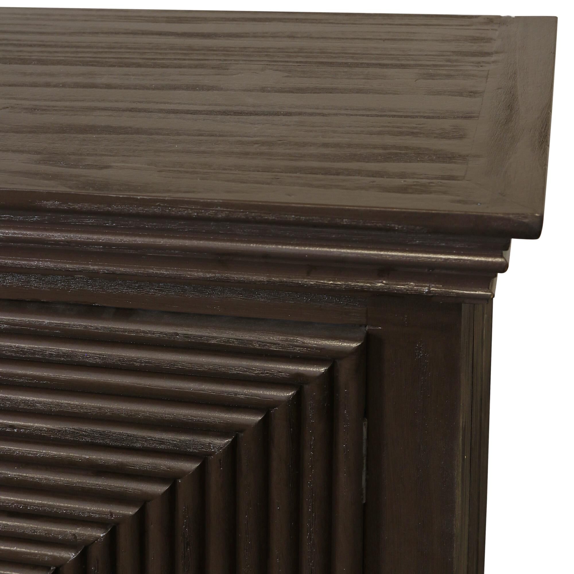 Shown in Cocoa Brown finish