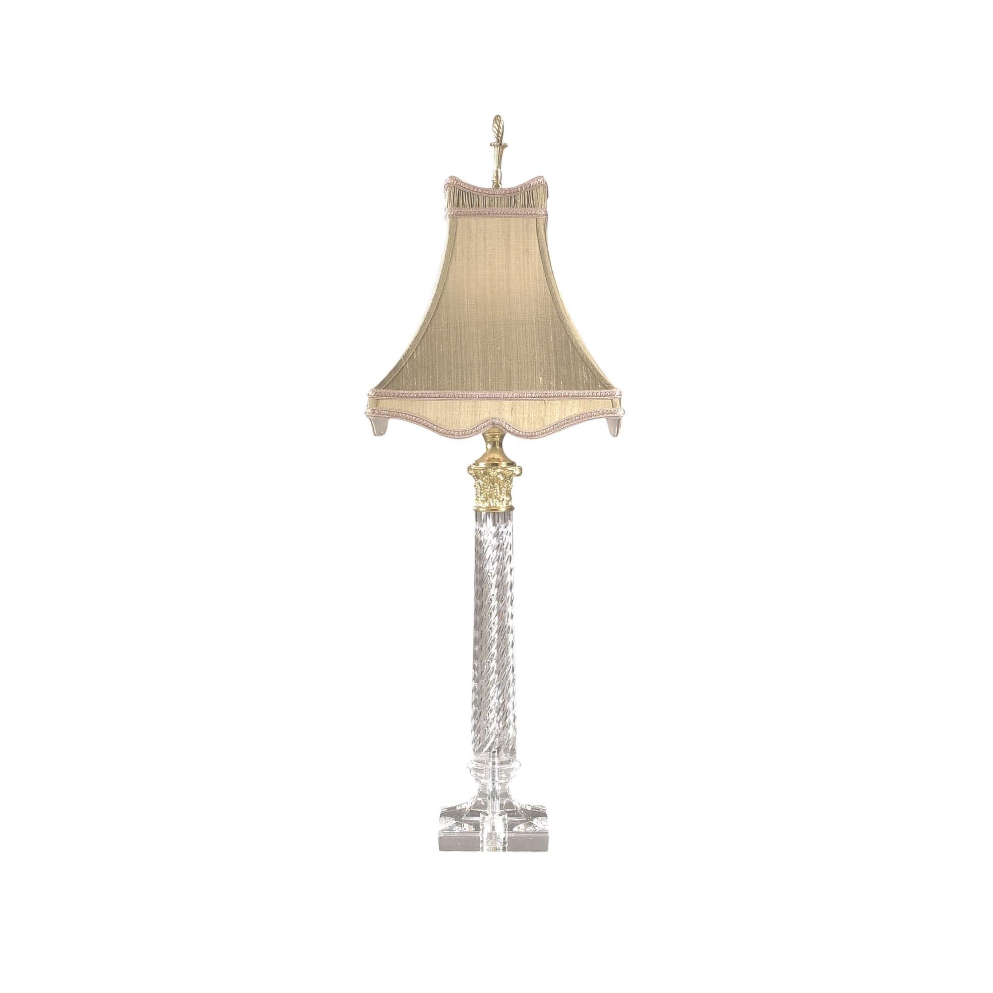 Shown in Italian Crystal finish and Light Gold shade