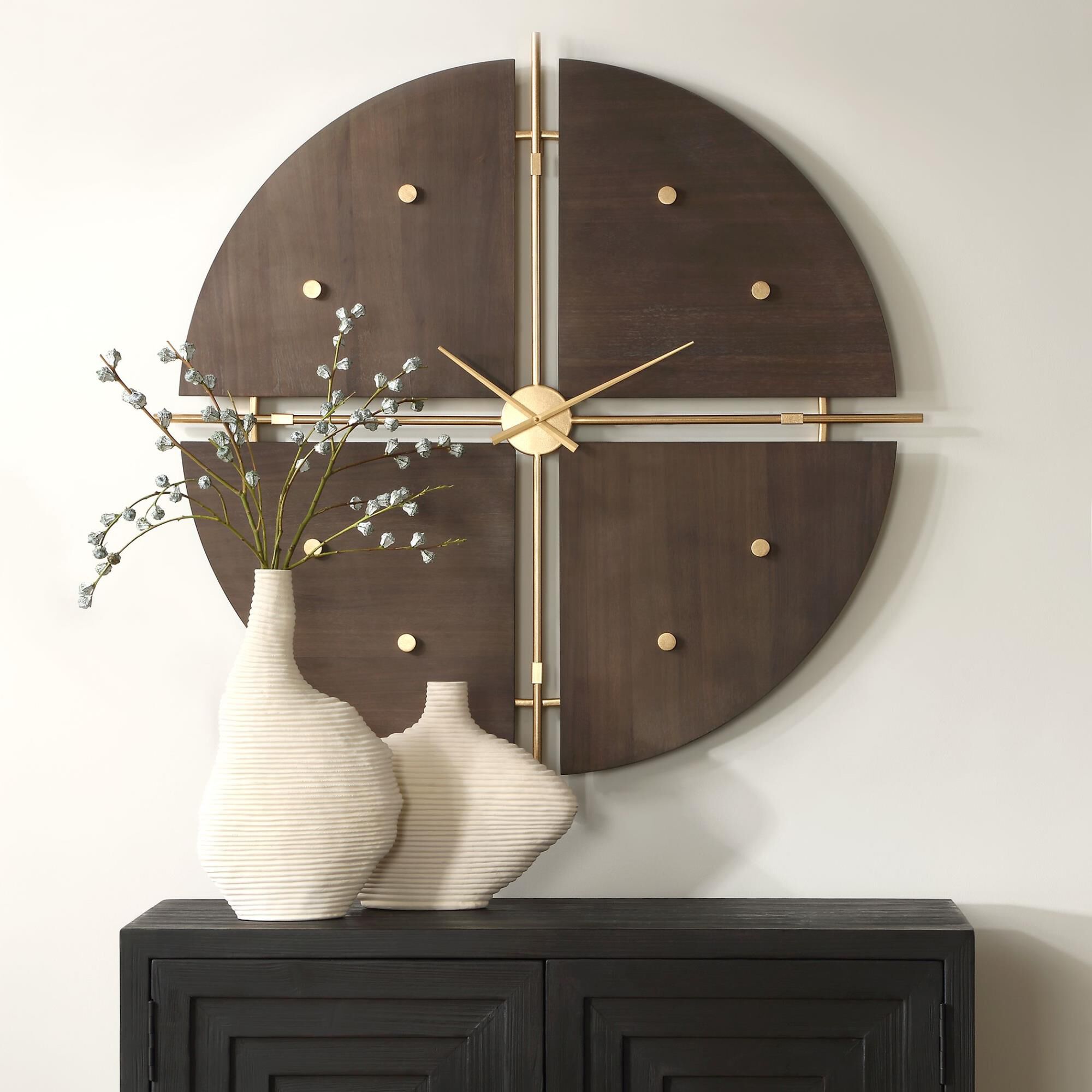 Shown in This Unique Clock Is A Harmonious Blend Of Form And Function, Divided Into Four Seamlessly Pieced Se finish